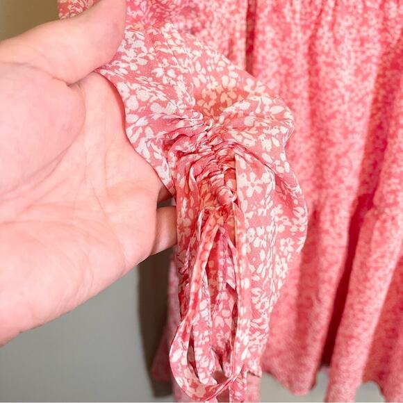 Influence Women's Pink Floral Crew Neck Shirred Sleeve Tiered Mini Dress Size 8 - Picture 13 of 16